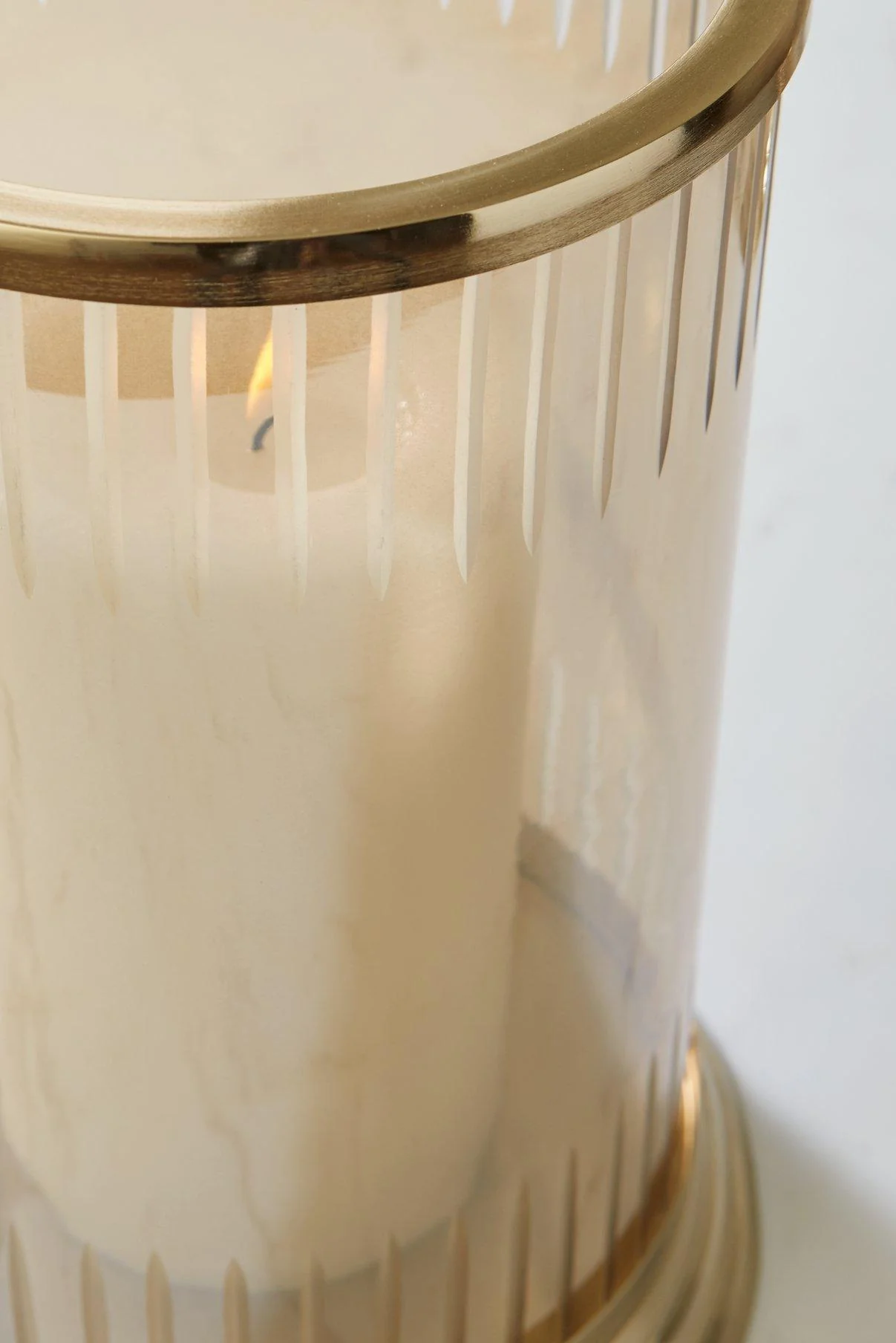 Aavinson Candle Holder - Image 11