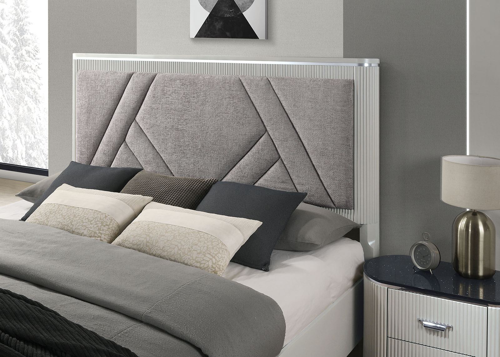 Aldgate 5 Pc. Queen Bedroom Set w/ Chest - Image 2