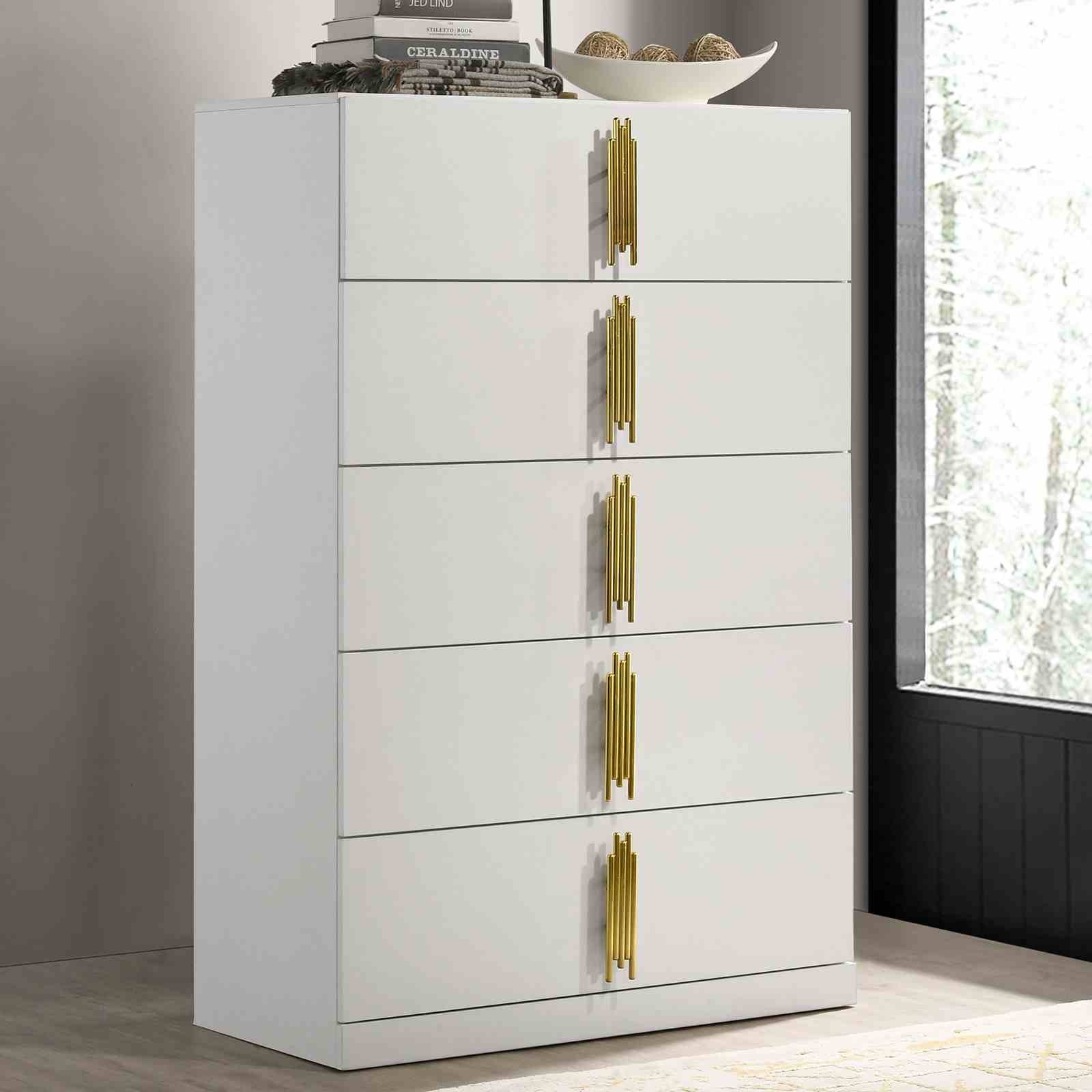 Basildon Chest, White/Gold