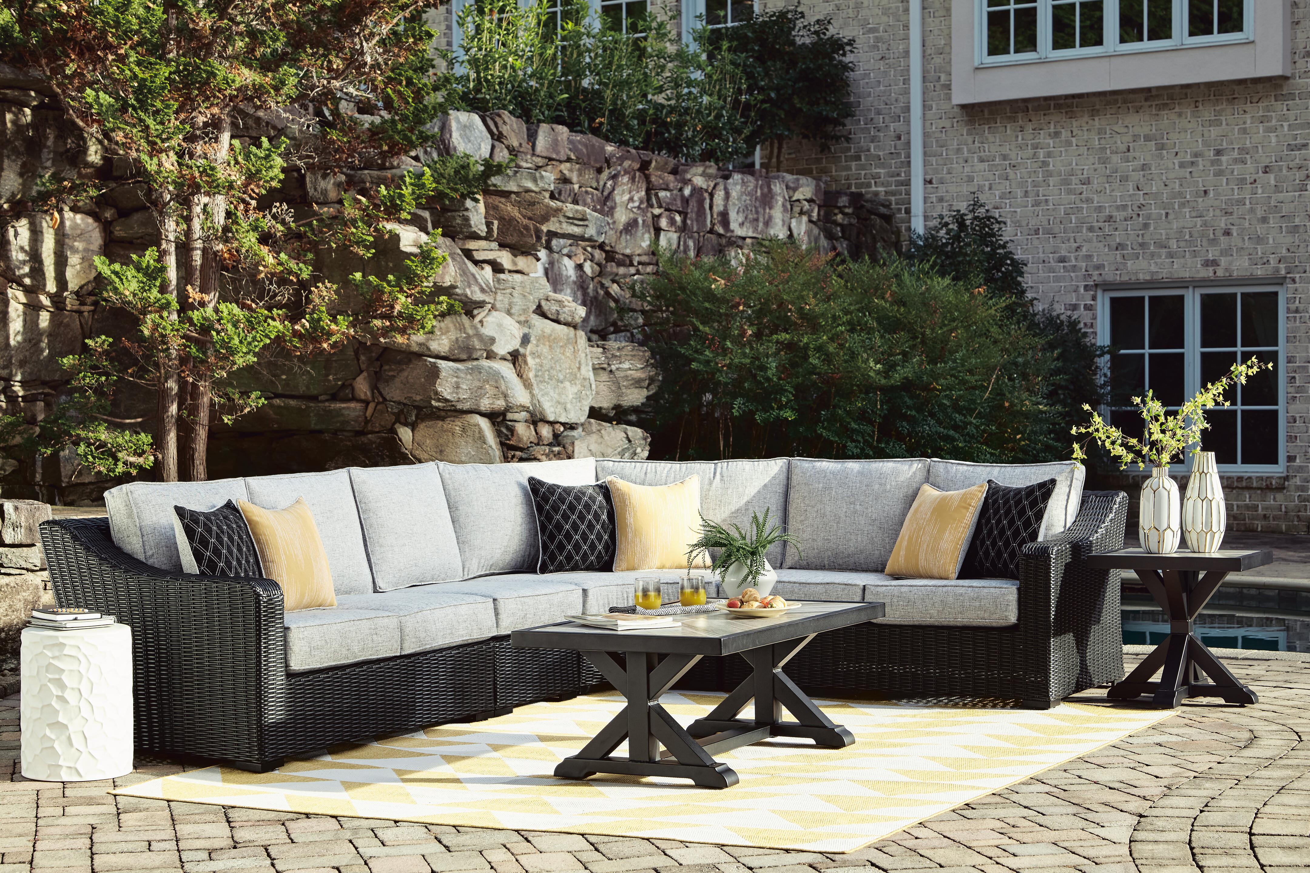 Beachcroft Outdoor End Table - Image 10