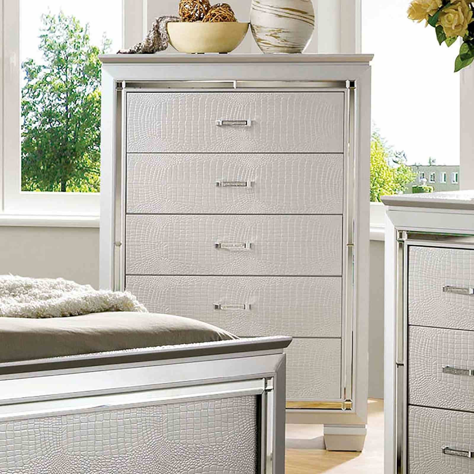 Bellanova Chest, Silver