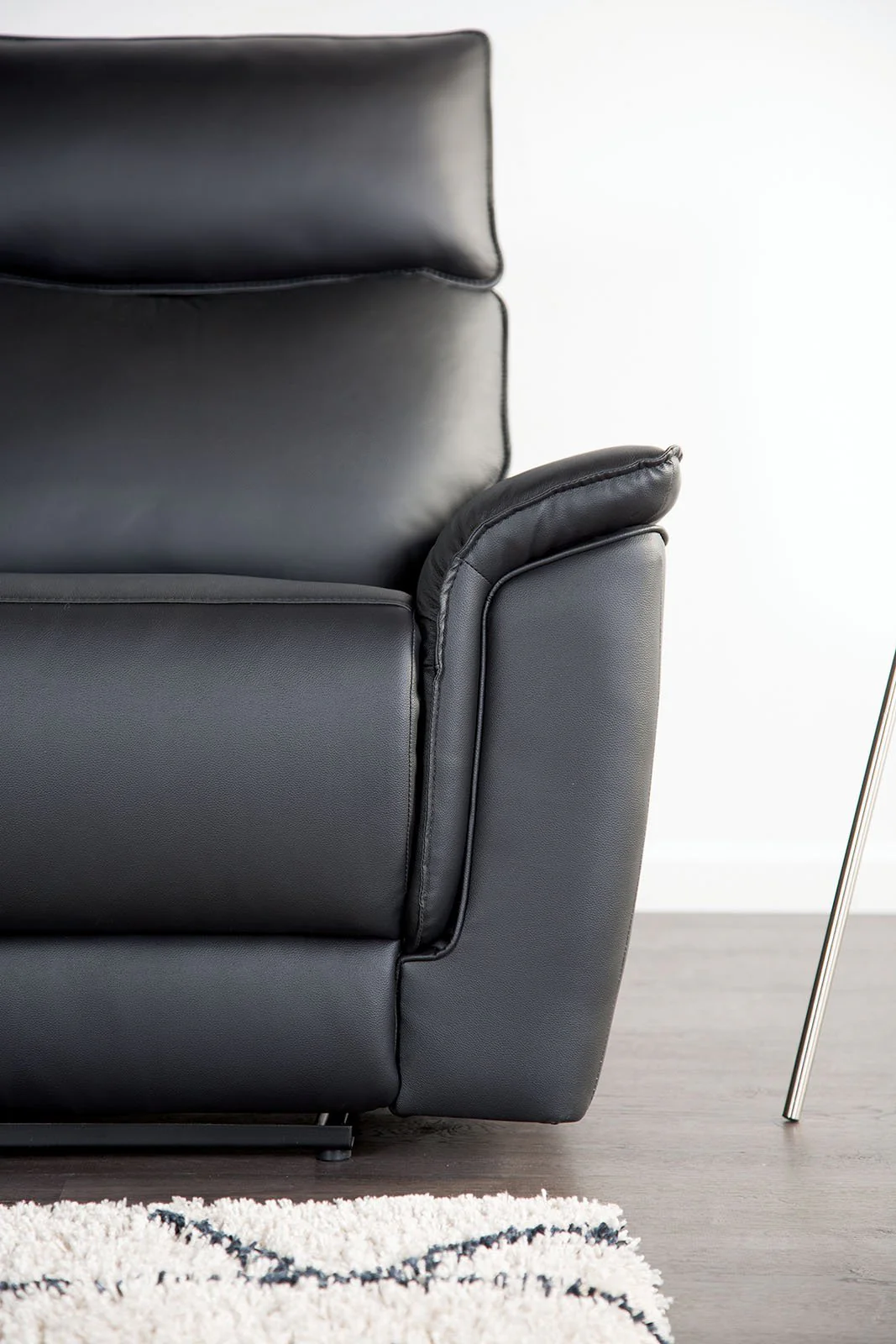 Bienne Loveseat, Black - Image 3
