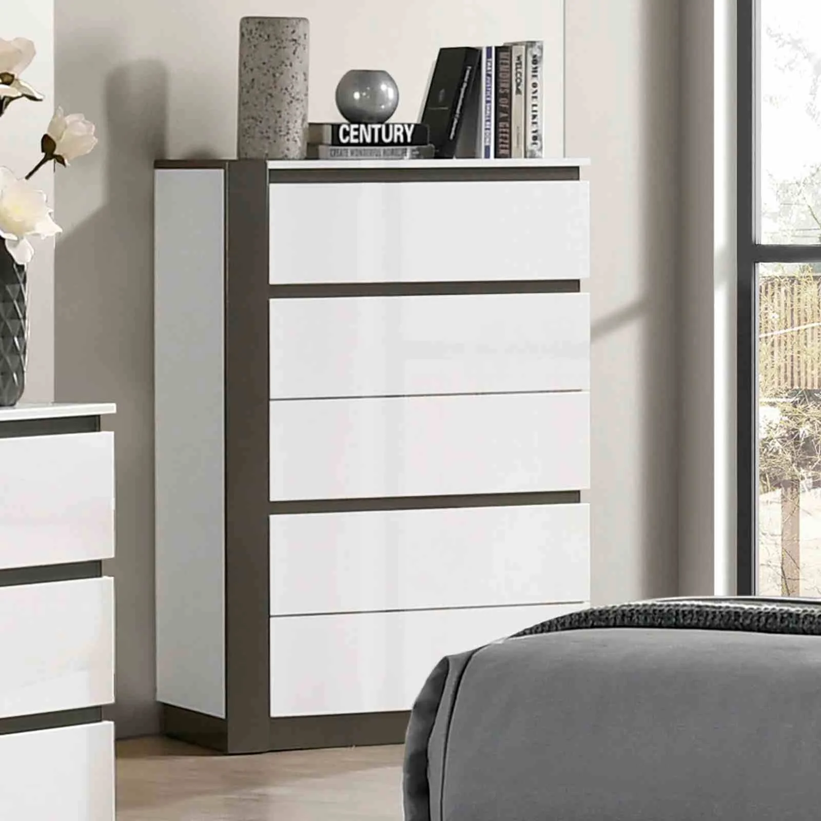 Birsfelden Chest, White