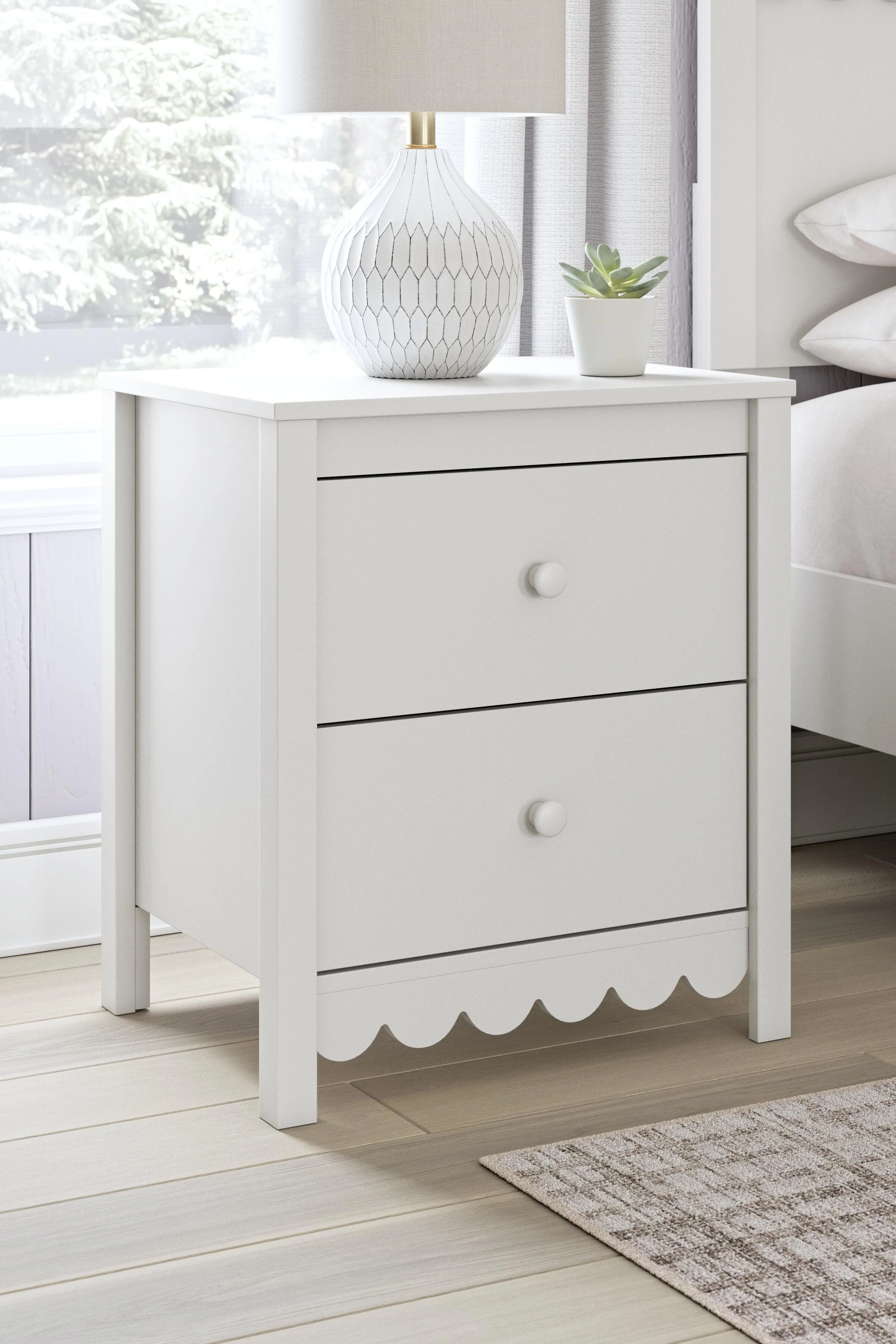 Hallityn Nightstand - Image 2