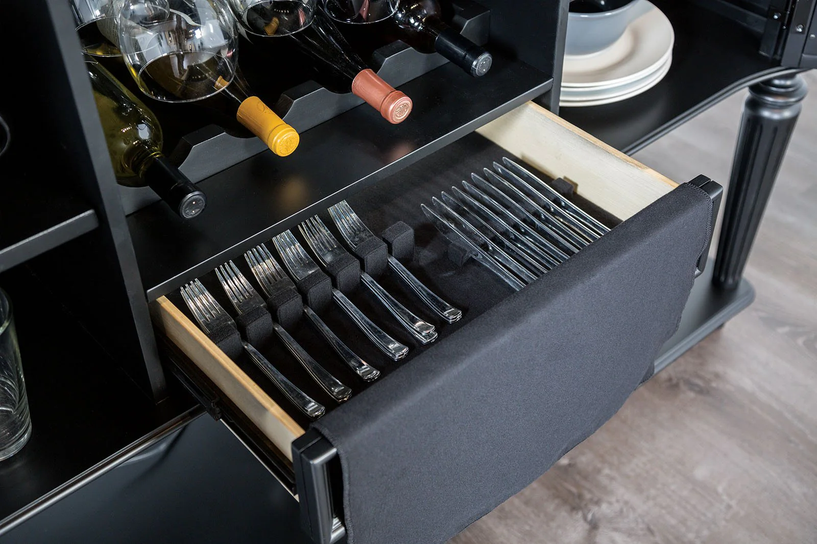 Hannoria Dining Table, Black - Image 4