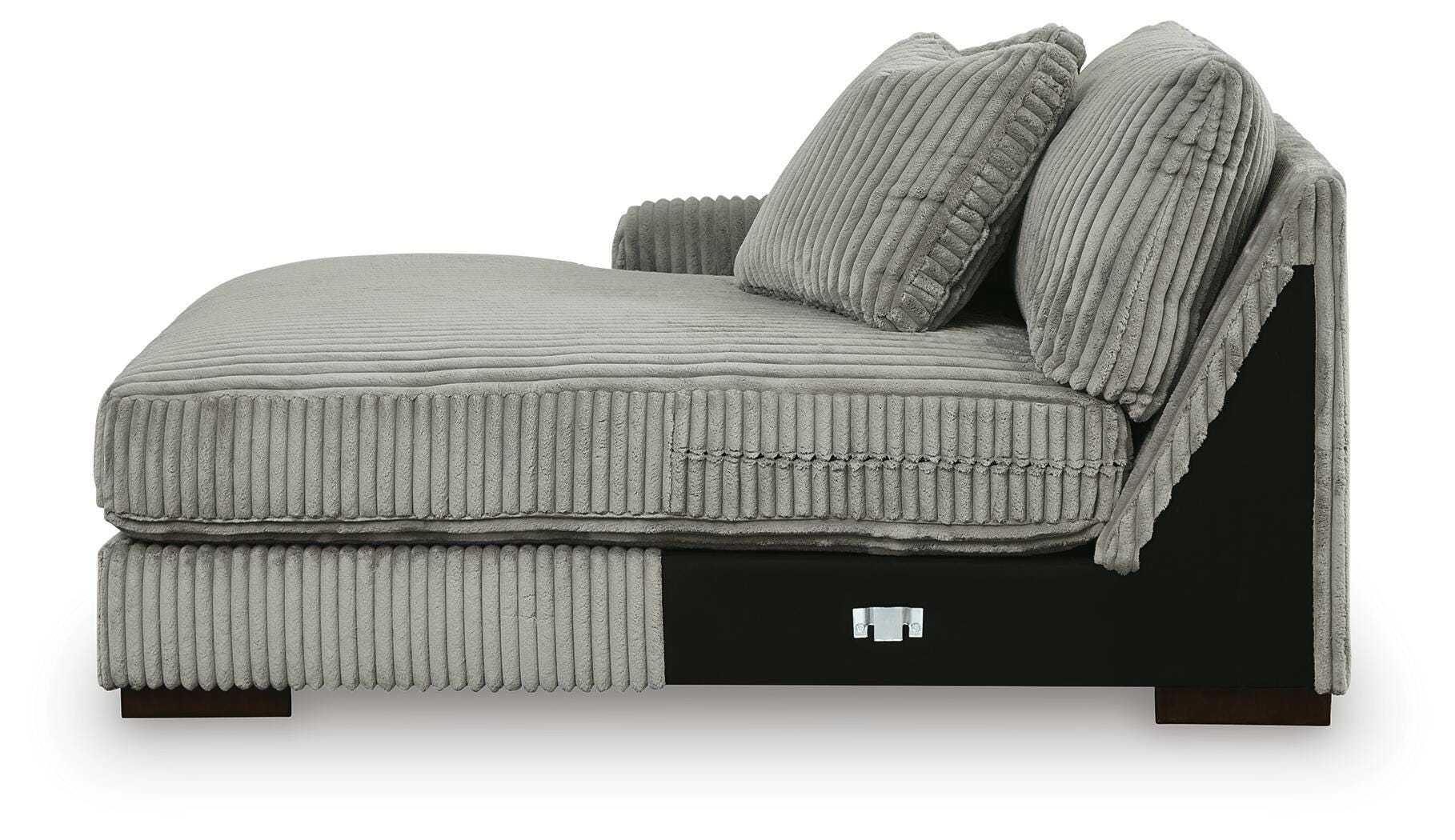 Lindyn Sectional with Chaise - Image 7
