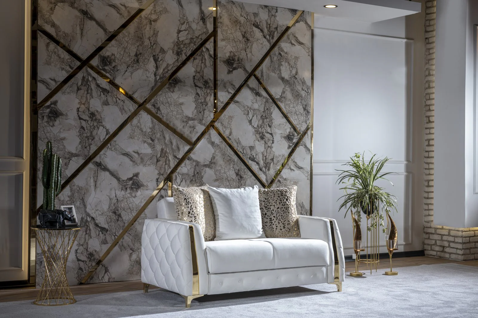 Lust Loveseat Off White
