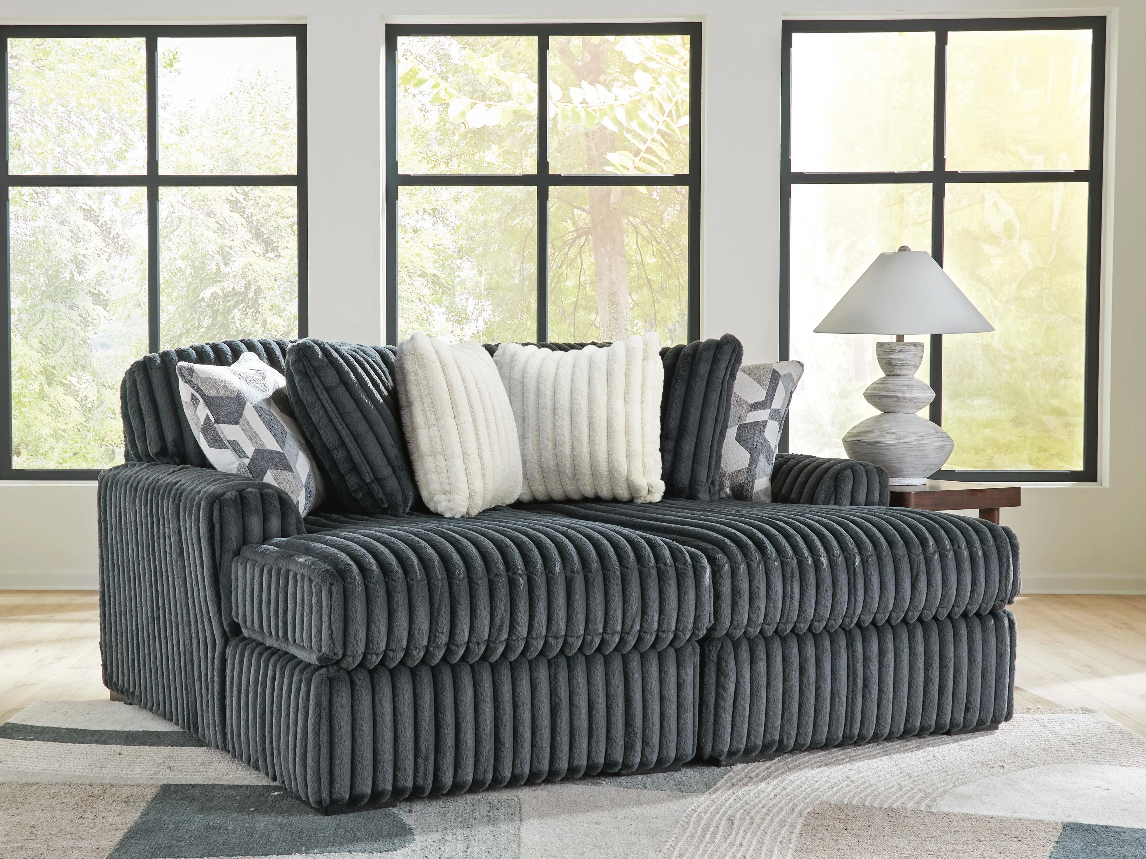 Midnight-Madness Super Chaise - Image 19