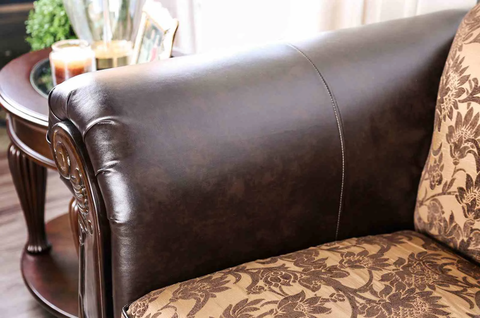 Quirino Sofa + Loveseat - Image 3