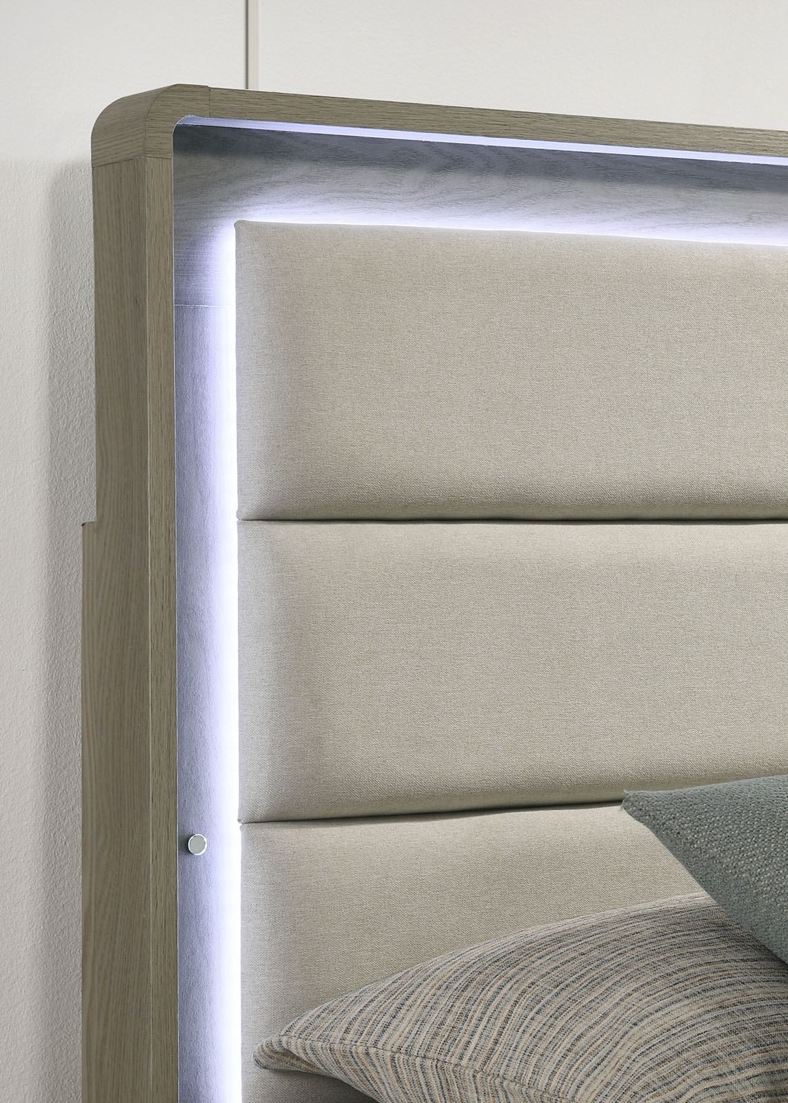Rainier Queen Bed, Gray - Image 4