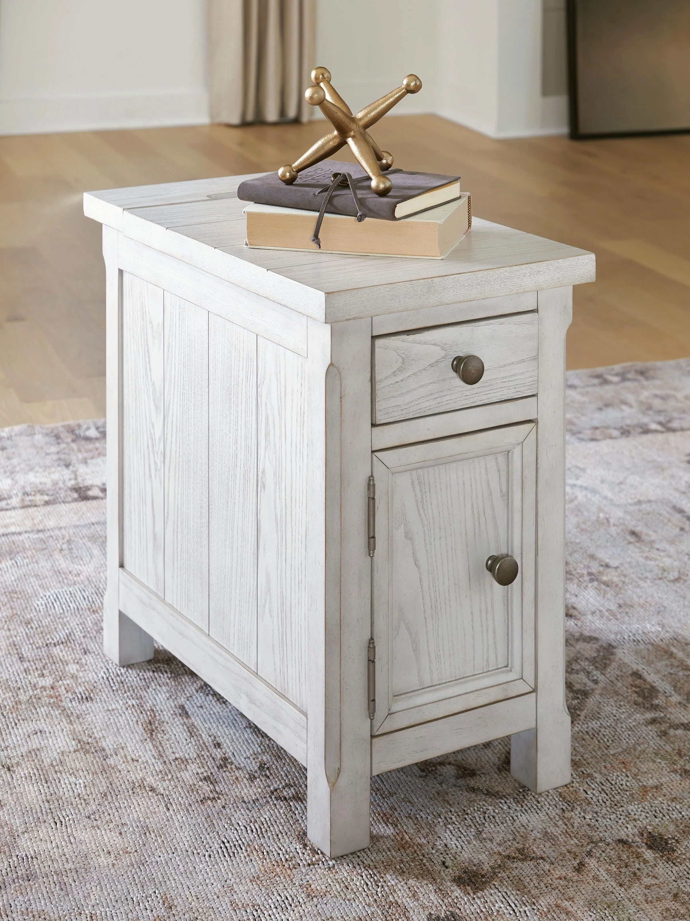 Robbinsdale Chairside End Table - Image 2