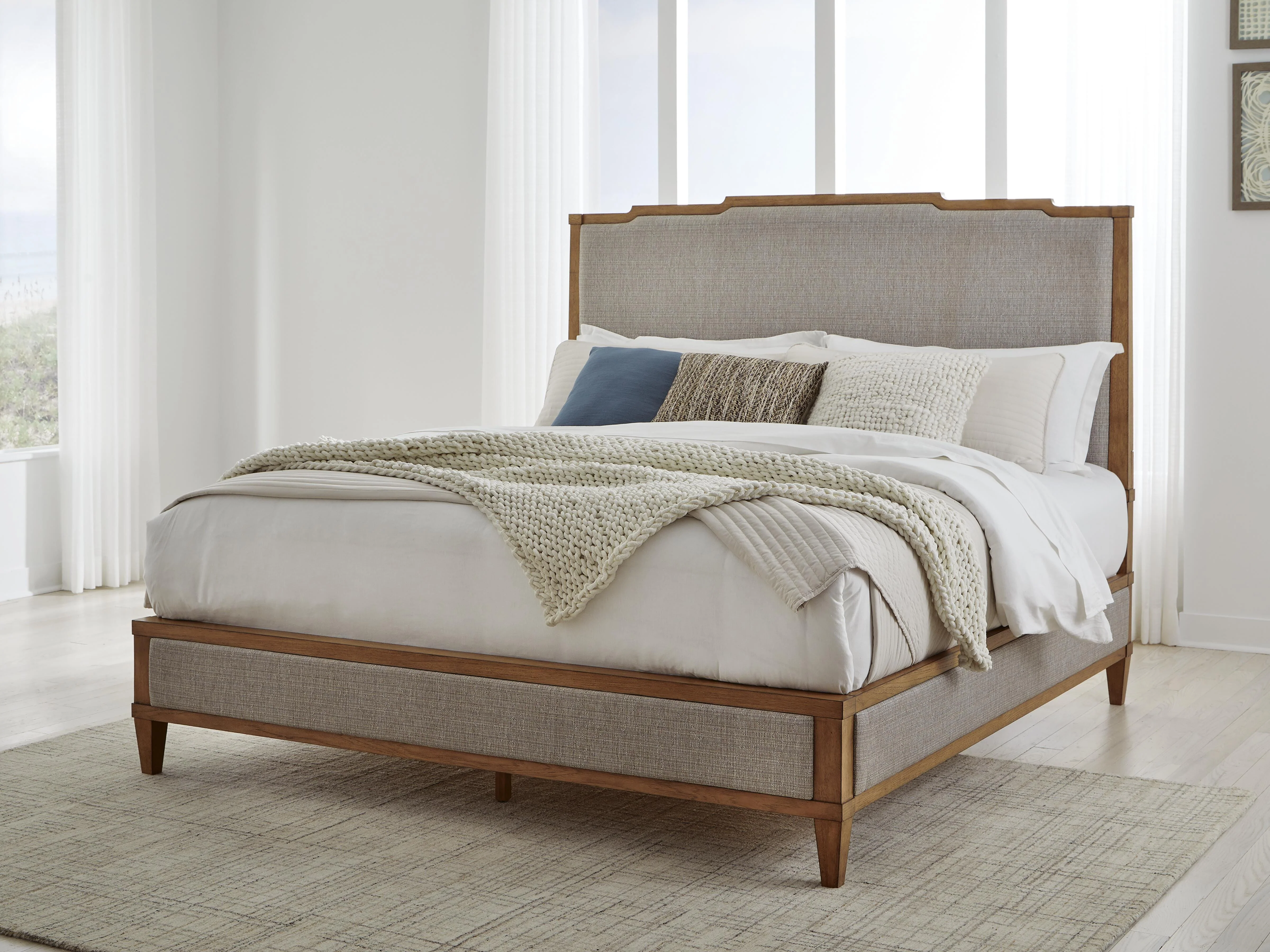 Sharlance Bedroom Set - Image 38