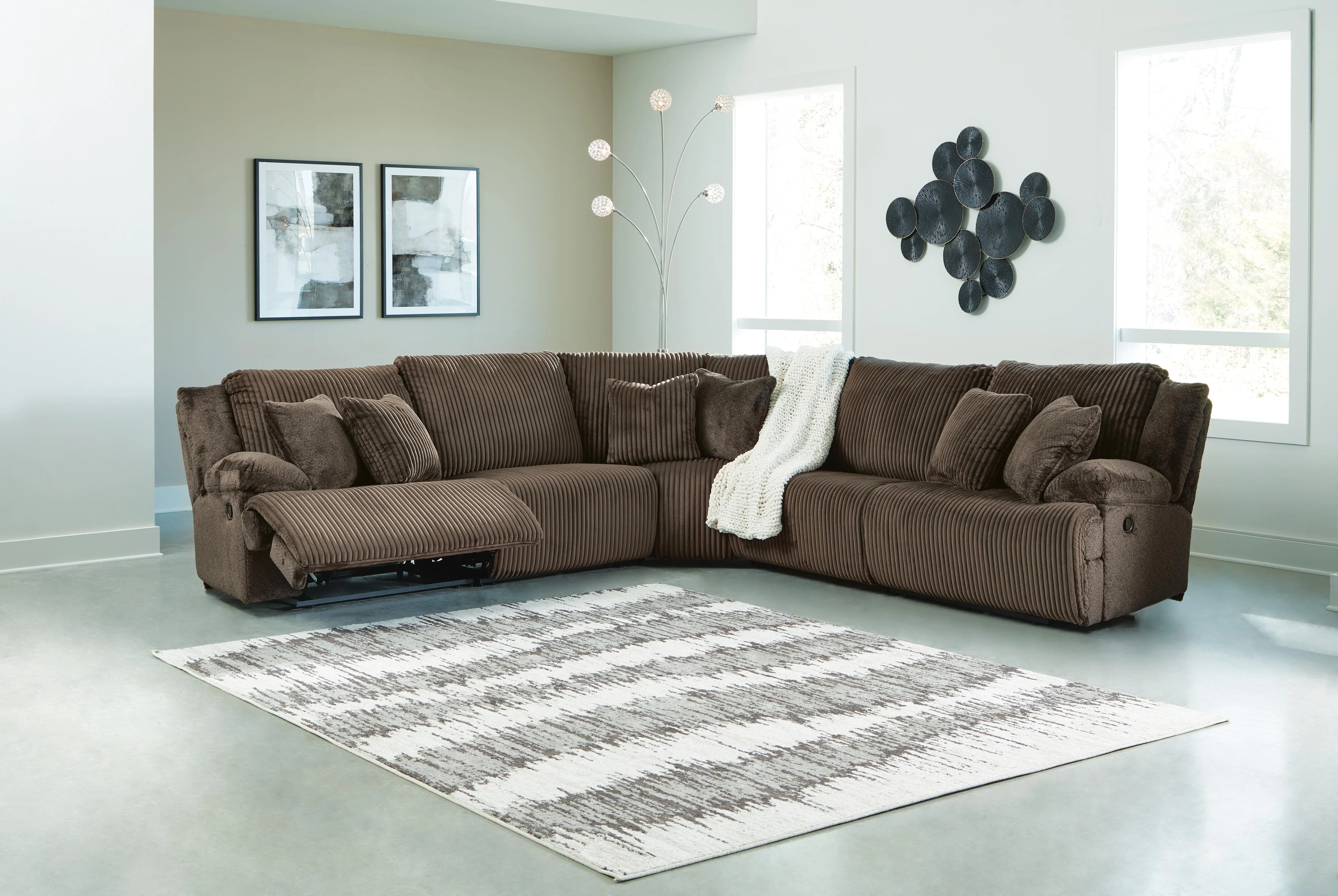 Top Tier Living Room Set - Image 30