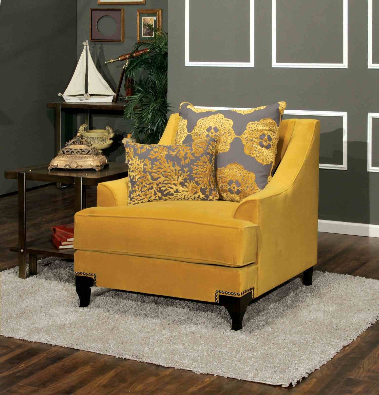 Wolver Chair, Gold